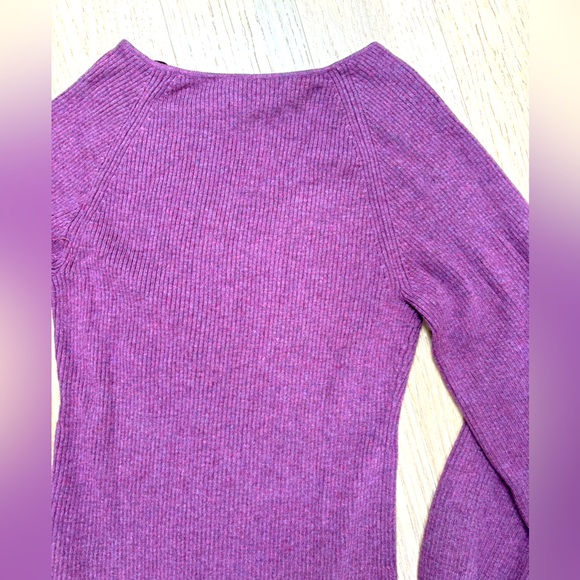 Gap Women’s cotton Bell Sleeve Top - Picture 3 of 4